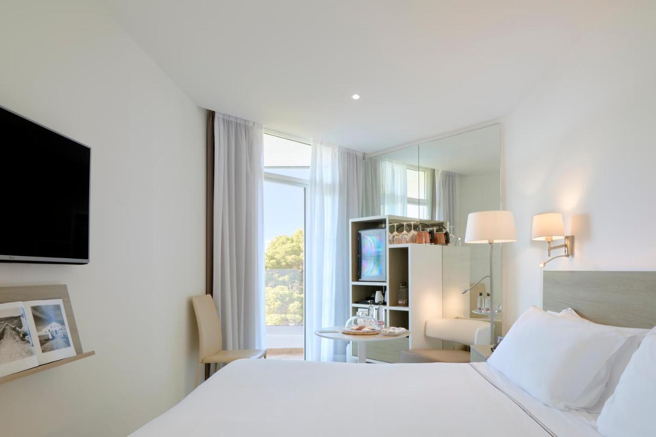 美利亚卡拉加尔达纳酒店 外观 照片 A room at the hotel