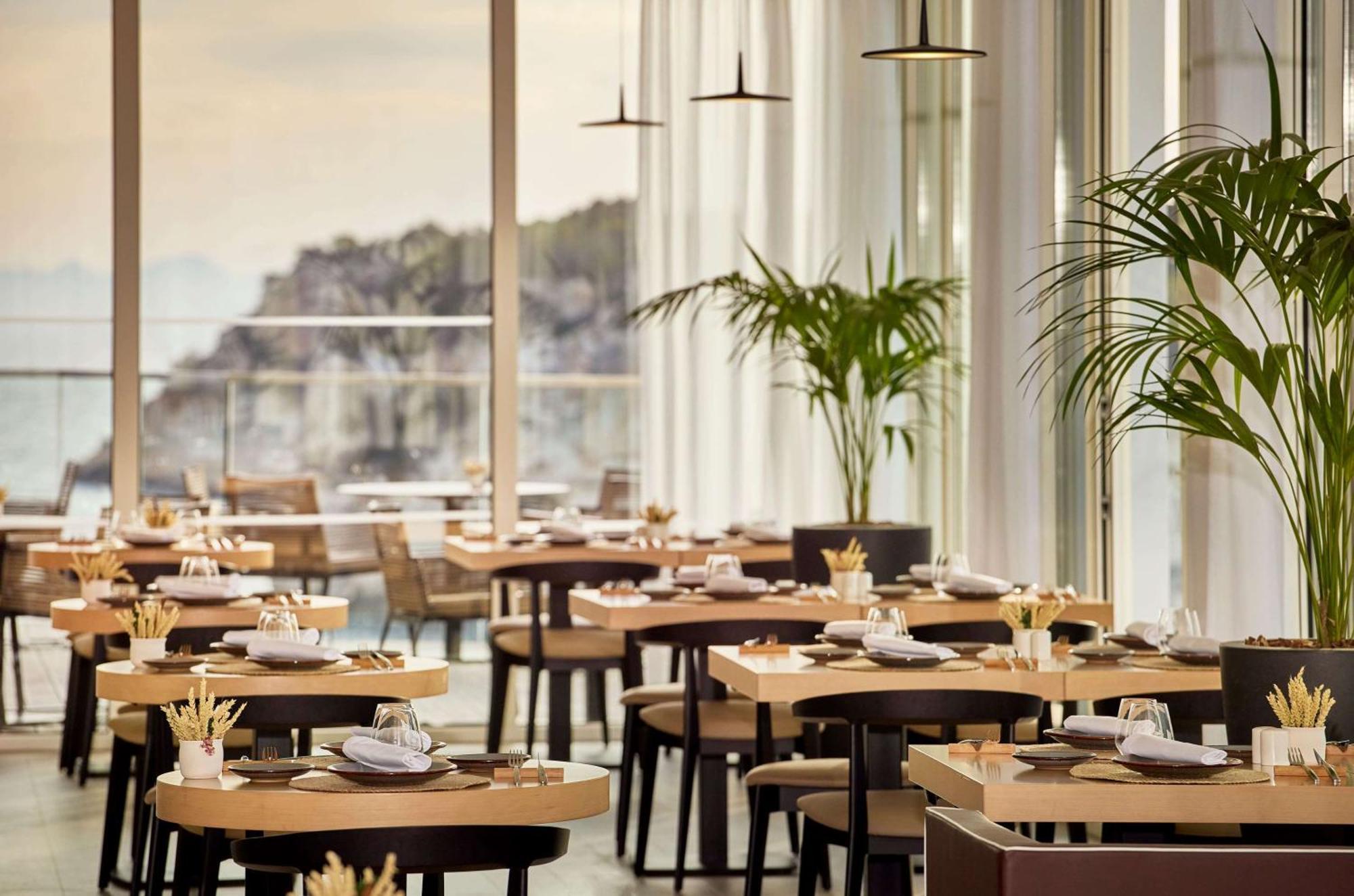 美利亚卡拉加尔达纳酒店 外观 照片 Restaurant